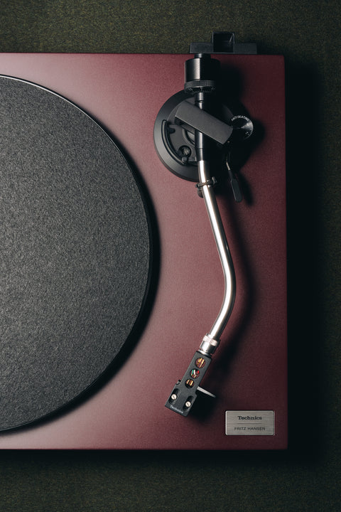 Technics SL-40CBTFH Fritz Hansen Edition