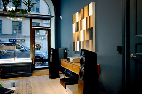 PAUSE SHOWROOM